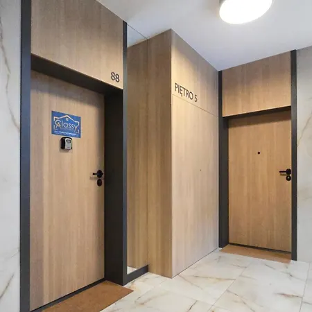 Classy - - Azymut Karwiny *